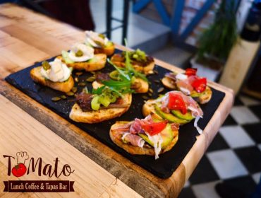 Заведение в центъра на Пловдив | TOMATO Lunch Coffee & Tapas Bar