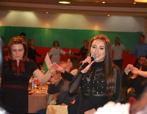 IMG-25e4333362bf777c39aa44eef800a564-V